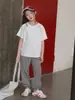 Camiseta Transpirable de Secado Rápido con Protección Solar para Niños, Top de Verano de Manga Corta para Niñas, Ropa Casual Versátil para Niños Mayores