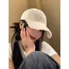 Gorra de béisbol cepillada desgastada para mujer 2024 Nueva para circunferencia de cabeza grande cara que se ve pequeña visera suave parte superior suave ala ancha sombrero beige