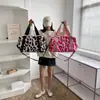 Nueva Bolsa de Hombro Deportiva de Gran Capacidad con Estampado de Vaca Mochila de Viaje Separación de Seco y Húmedo Ocio Fitness Bolsa de Almacenamiento Ligera