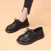 Mocasines para mujer 2026 otoño nuevos versátiles zapatos planos de suela blanda con cordones, antideslizantes, zapatos pequeños de cuero estilo británico para mujer
