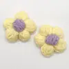 Flor pequeña tejida a mano 4CM pompón de lana flor para accesorios de ropa bolsa pinza para el pelo accesorios broche flor de ganchillo diy