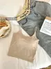 Chal Fresco de 2025 con Forma de U y Almohadillas en el Pecho Ajustado de Alta Elasticidad Color Sólido Camiseta sin Mangas para Usar en Capas o como Prenda Exterior