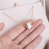 Versión Alta CNC Collar de Cerámica Baojia para Mujer Oro Rosa Primavera Hombrecito Rojo Estilo Benéfico Cadena para Clavícula Cintura Pequeña