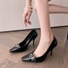 Tão Lindo! Novo Estilo Outono 2025 Sexy e Fashionable Couro Genuíno Versátil Salto Médio Scarpin Bico Fino para Mulheres