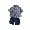 Conjunto Ligero de Verano para Niños Estilo Japonés Estampado a Cuadros Cárdigan Pantalones de Color Sólido Cómodo y Elegante Conjunto de Dos Piezas para Bebés Niños
