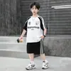 Conjunto de Verano para Niños 2026 Estilo Nuevo Casual Delgado de Manga Corta Conjunto de Dos Piezas para Niños Mayores, Ropa de Verano Elegante para Niños