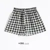 Verano 2022 Nuevos Pantalones Cortos de Algodón y Lino para Mujer Casual Talla Grande Estampado a Cuadros Pantalones de Pierna Ancha Versátiles Suministro Directo de Fábrica