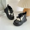 Botines estilo Martin para niña, botines cortos forrados de felpa para otoño e invierno, zapatos pequeños de piel para bebé, zapatos para caminar de suela suave, zapatos de algodón para niños