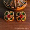 Clip para oreja con diseño de trébol de cuatro hojas, flor esmaltada de color verde pavo real, joyería de estilo antiguo medio, pendientes vintage chapados en oro.