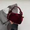 Bolso pequeño cuadrado de color liso estilo coreano para mujer, nuevo diseño 2026 casual y apto para el trabajo, bolso de hombro o bandolera simple y retro