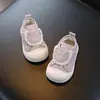 Sapatos de Bebê para Meninas 2025 Outono Novo Sola Macia Antiderrapante Sapatos para Bebês e Crianças Pequenas Sapatos Infantis Sapatilhas para Meninas