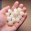 Raíz de Bodhi Gato con Garra Tallada Gato de la Suerte Queso Osmanthus Cuentas Sueltas DIY Accesorios para Manualidades León Finamente Tallado Despertar Accesorios de Bodhi