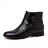 Botas Curtas de Couro para Negócios com Fivela Dupla e Zíper Lateral de Fábrica Transfronteiriça Tamanhos Masculinos 39-48 Estoque Abundante no Armazém Processamento Rápido para Pedidos Pequenos