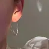 Pendientes Retro Circulares Europeos y Americanos Estilo Minimalista de Lujo Ligero Pendientes de Alta Gama Moda de Nicho de Lujo Ligero Pendientes Sencillos para Mujeres