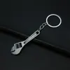 Llavero herramienta de simulación transfronteriza creativo metal llave destornillador martillo llavero colgante coche pequeño regalo