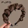 Tiara de Cabelo Plissada Fofa de Bolhas Antiderrapante Dentada 2026 Novo Estilo Acessório de Cabelo de Coroa Alta com um Toque de Luxo