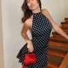 Vestido de Verano 2026 Europeo y Americano de Lunares con Cuello Halter Espalda Descubierta Cintura Ceñida Línea A Corto Vestido Ropa para Mujer de Vacaciones Transfronteriza de Amazon