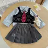 Traje Estilo Universitario Otoño Temprano para Niñas Nuevo Conjunto de Dos Piezas para Niños con Chaleco por Capas y Camisa de Manga Larga con Falda Plisada