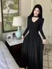 Vestido Minimalista Único Chique com Fitas Vintage, Vestido Justo, Item Popular Feminino de Outono Guangzhou Treze Passos