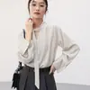 Camisa listrada com design de fita para mulheres, novo estilo de início de outono, elegante e requintada, perfeita para o trabalho