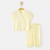 Conjunto de T-shirt Curta Fina para Bebê Roupa de Casa de Verão em Fibra de Bambu Ultra-Fina Calça Infantil Solta Roupas de Ar Condicionado para Bebê