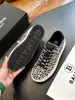Comercio exterior 2024 nuevos zapatos de lona transpirables combinan con todo suela gruesa zapatos deportivos casuales para parejas bajos zapatos de hombre guapos lujo