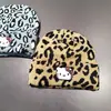 Bonito Gorro de Punto con Estampado de Leopardo de Gatito para Mujer, Otoño e Invierno, Adelgazante de Rostro, Circunferencia de Cabeza Grande, Gorro Cálido