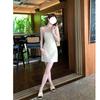 Novo Vestido Sling Sense de Design Branco Verão Feminino Curto Estilo Desejo Puro Ajustado Elegante Garota Quente Saia Quadril