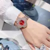 Soporte de Envío Directo Trébol de Cuatro Hojas Completo de Diamantes Nicho Lujo Ligero Tendencia de Moda Correa de Acero Reloj de Cuarzo para Mujer Reloj Deichka