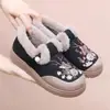 Envío Directo Invierno Nuevo Estilo Felpa Gruesa Cálido Zapatos de Algodón Suela Suave Antideslizante Bordado Zapatos de Tela del Viejo Pekín Zapatos de Algodón para Madre