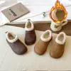 Sapatos Quentes de Algodão para Crianças 2025 Novo Estilo de Inverno Moda Meninas Sapatos de Algodão de Camada Dupla Bebê Adicionado Lã Sapatos de Algodão Pão para Dedão