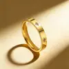 Anel Estrela de Oito Pontas em Aço Titânio para Mulheres e Homens, Anéis de Casal Cravejados com Diamantes, Anéis Transfronteiriços Europeus e Americanos, Acessórios de Joias da Moda de Alta Qualidade