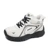 Zapatos de Padre de Terciopelo Plus para Invierno Estilo Coreano para Mujer Versátiles Nuevos Zapatos de Algodón Cálidos Suela Gruesa que Aumentan la Altura 2026 Zapatos Deportivos para Mujer K5705