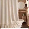 Suministro transfronterizo de falda de lino con volantes combinada con cortinas de ducha, cortinas divisorias de ducha para baño, cortinas de baño impermeables
