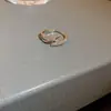 Fresco e radiante! Anel de dedo indicador borboleta oval flor zircônia nicho alta qualidade joia de mão moda luxo leve para mulheres