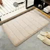 Alfombra de piso de forro polar coral acolchada a rayas, felpudo absorbente para puerta de baño, alfombra de baño antideslizante Temu Amazon, directo del fabricante