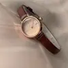 Reloj de Mujer 2025 Más Vendido Transfronterizo Lujo Ligero Retro Correa Literaria Reloj para Chicas Simple Versátil Reloj de Cuarzo