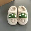 Chinelos peludos femininos para outono e inverno, com sola grossa, que aumentam a altura, bico fechado, de algodão, modelo novo 2024, quentes, com sola macia, calçados de calçar