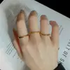 Anillo de Acero de Titanio con Diseño Simple Dongdaemun Coreano, No se Desvanece, para Mujer, Anillo de Dedo de Lujo Ligero a la Moda, Joyería para Mano Mismo Estilo del Pequeño Libro Rojo