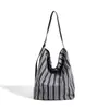 Bolsa Saco Versátil Simples de Verão Nicho para o Trabalho Fresca Grande Capacidade Bolsa Tote Design Bolsa de Ombro Único Nova 2026