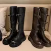 Pronto em Estoque e Enviado em Segundos! Sapatos Estilo Mãe Uva, Fivela de Cinto da Moda, Bico Redondo, Sola Grossa, Botas Curtas Versáteis, Botas de Cavaleiro para Mulheres no Outono e Inverno
