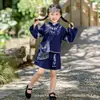 Ropa Étnica Zhuang de Guangxi del 3 de Marzo Nuevo Estilo Disfraces Étnicos Miao para Niños y Niñas Atuendos de Presentación Yi y Miao