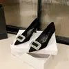 Tacones Altos de Puntiagudos de Gamuza con Hebilla Cuadrada de Pedrería para Mujer 2026 Nuevo Estilo Zapatos de Salón de Tacón Fino Bajo Suela Suave Cómodos