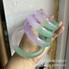 Venta al por mayor de pulseras de cuarcita con alto contenido de azúcar y hielo, mitad blancas y mitad moradas, de tira plana, de jade para mujer, joyería de moda.