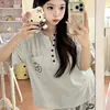 Nuevo pijama de manga corta acanalado de seda helada con pantalones largos para mujer, adecuado para primavera, otoño y verano, con un lindo diseño de dibujos animados y un corte holgado.