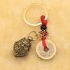 Llavero accesorios de joyería tradicionales de cobre auténtico cinco emperador dinero campana de latón grifo campanilla de viento colgante hecho a mano retro tres leones