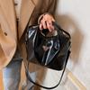 Este ano, a popular bolsa de mão de couro macio, casual, simples, de cor sólida, elegante, estilo coreano, para viagem, bolsa feminina