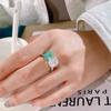 Anel de zircônia verde e branca requintado, leve, luxuoso, moderno, personalizado, para viagem, todos os tipos de combinação, anel de dedo aberto de alta qualidade