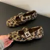 Zapatos Mary Jane planos de invierno para mujer para exteriores, cálidos, forrados de polar, con estampado de leopardo, mocasines sin cordones