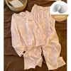 Pijama feminino com bojo, de manga longa, listrado com trama colorida, conjunto casual estilo coreano para casa, adequado para primavera e outono, pode ser usado ao ar livre no outono
